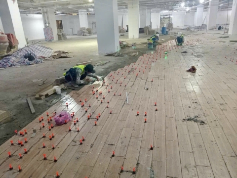 Thi Công & Hoàn Thiện Quy Mô Lớn