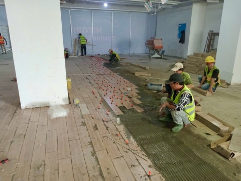 Thi Công & Hoàn Thiện Quy Mô Lớn