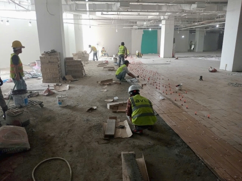 Thi Công & Hoàn Thiện Quy Mô Lớn