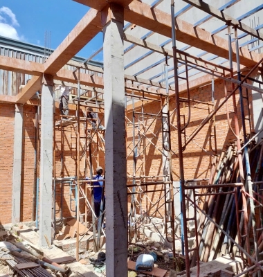 Thi Công & Hoàn Thiện Quy Mô Lớn